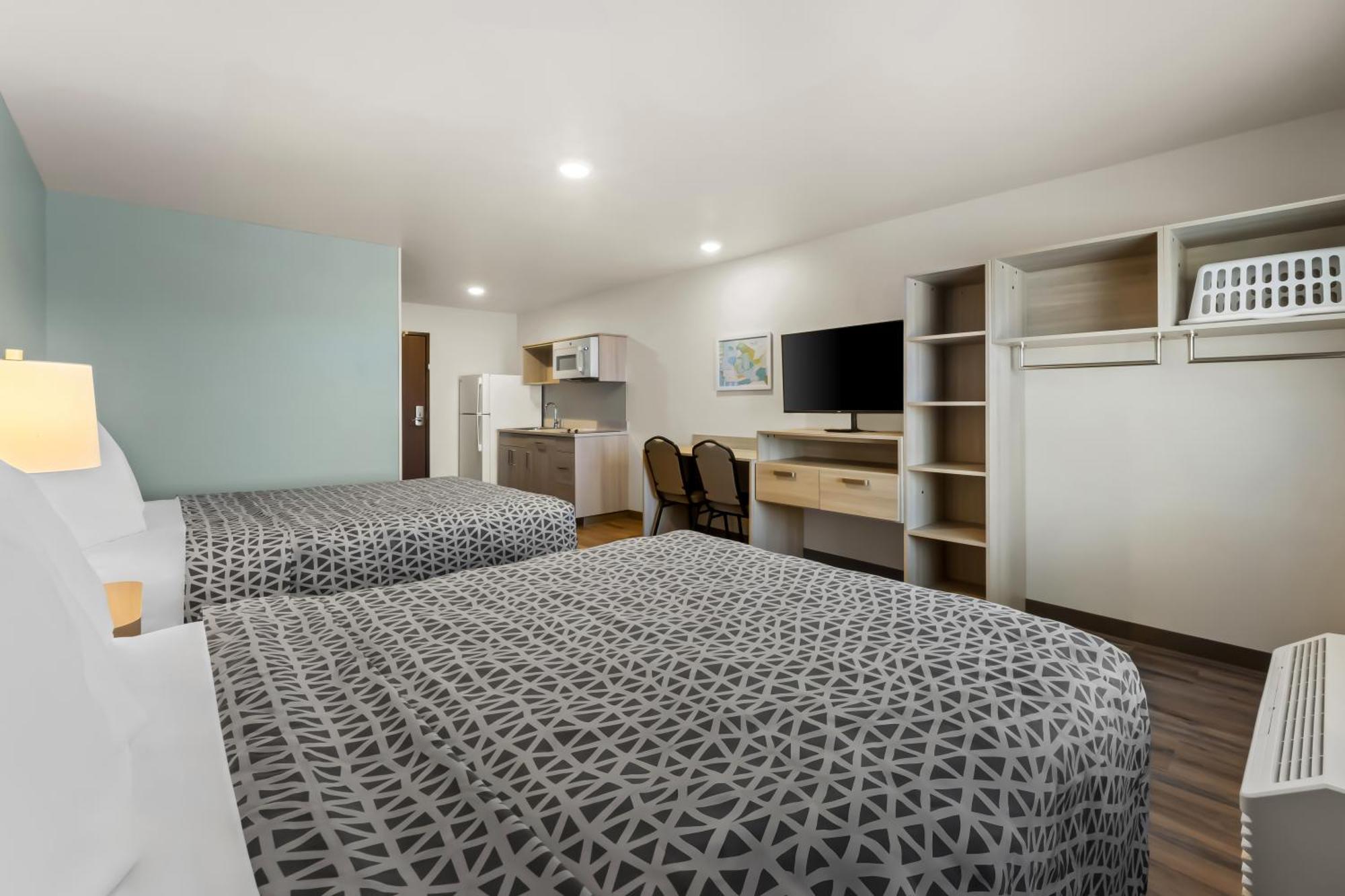 Woodspring Nazareth Hotel *
